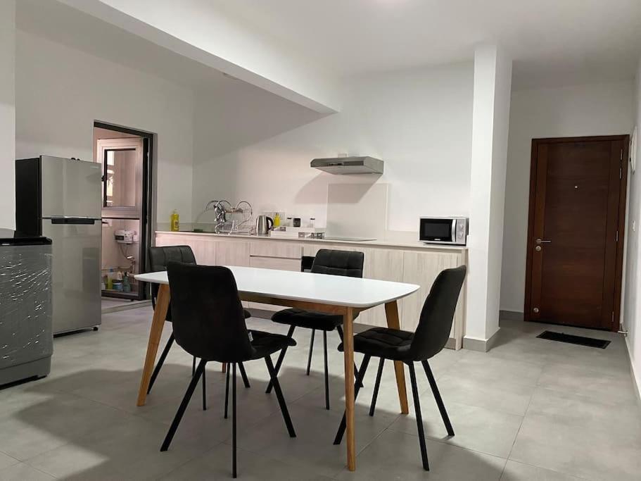 Modern Flat In Flic En Flac-Walk To The Beach Εξωτερικό φωτογραφία